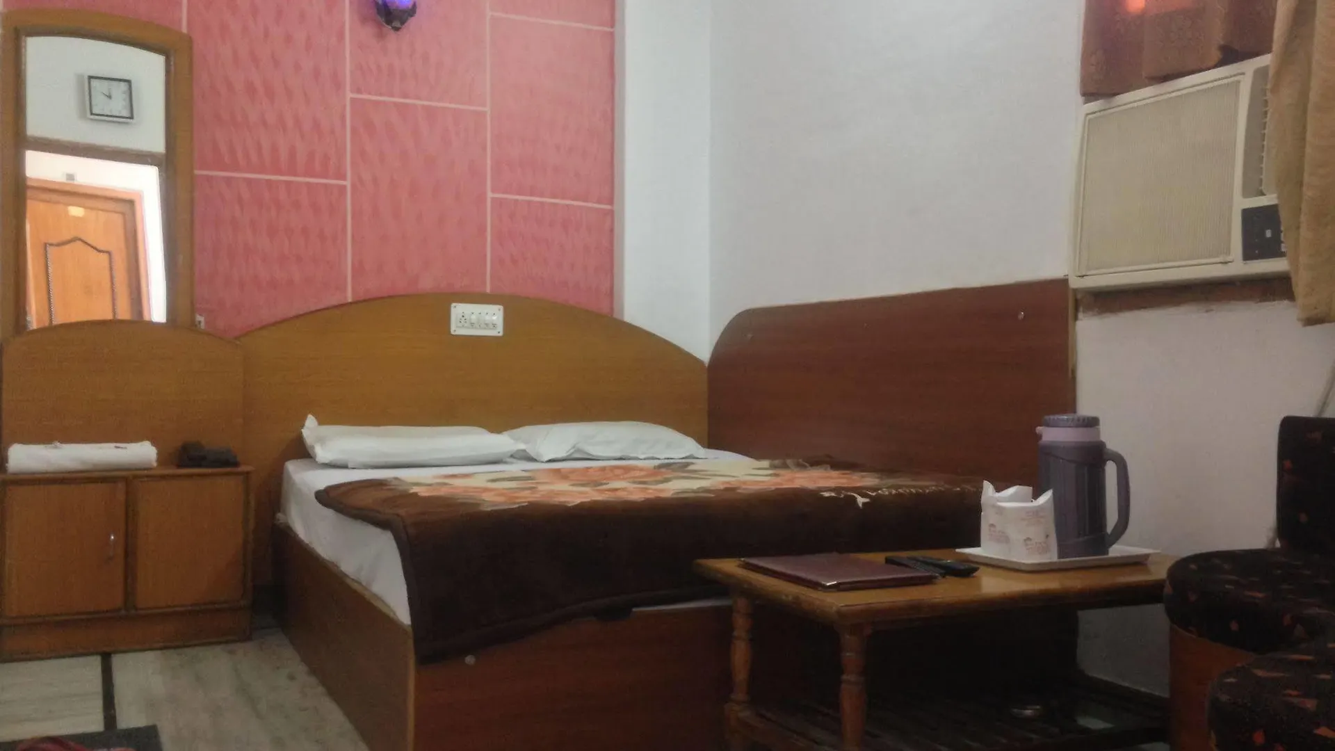 Hotel Udai Palace - Centrally Located Budget Family Stay Udaipur