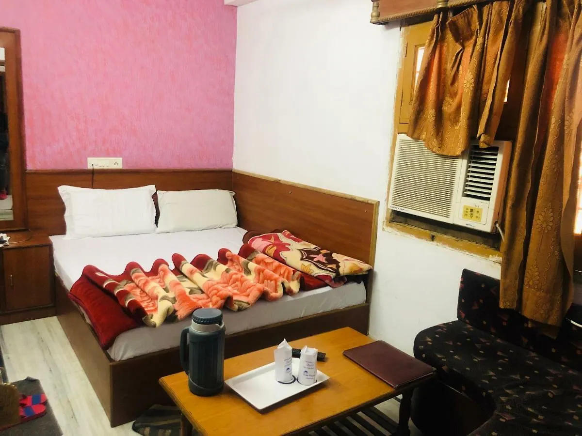 Hotel Udai Palace - Centrally Located Budget Family Stay Udaipur